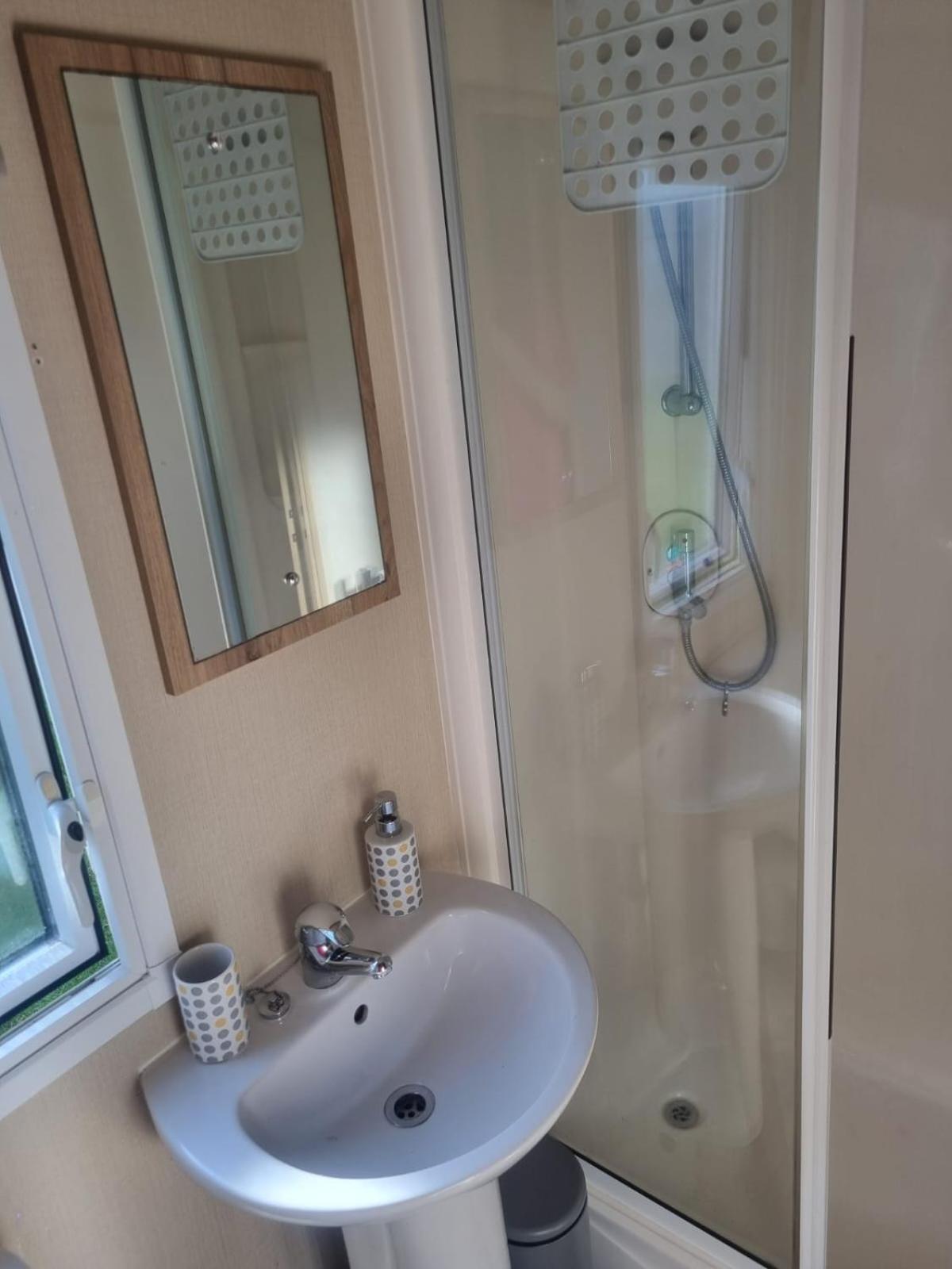 Newquay Bay Porth Caravan - 6 Berth ภายนอก รูปภาพ