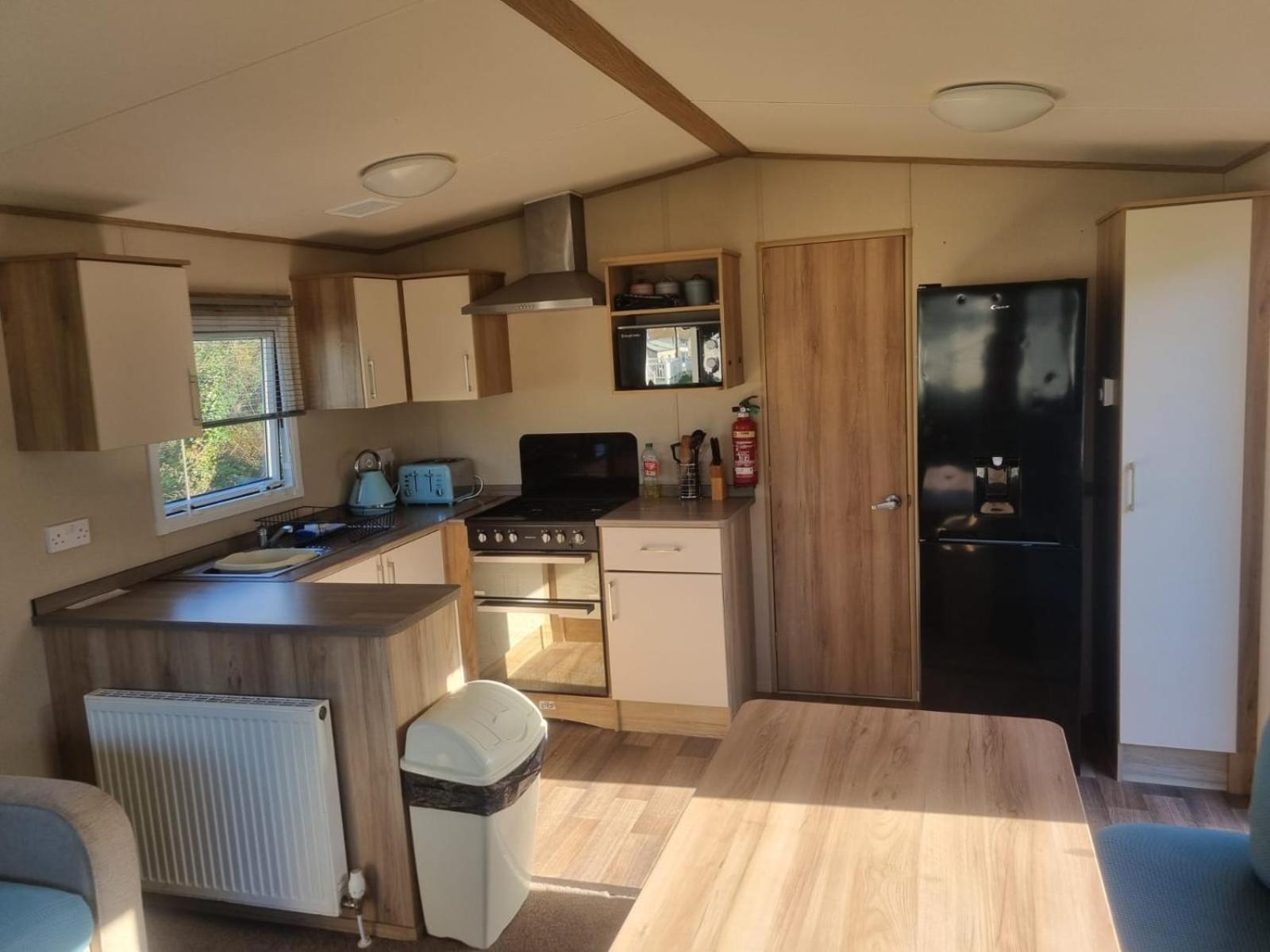 Newquay Bay Porth Caravan - 6 Berth ภายนอก รูปภาพ