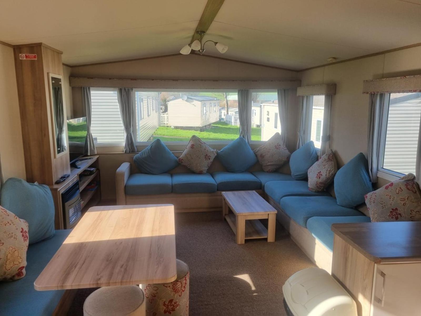Newquay Bay Porth Caravan - 6 Berth ภายนอก รูปภาพ